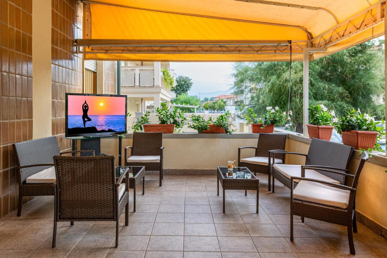 Hotel Brunella リド・ディ・カマイオーレ エクステリア 写真
